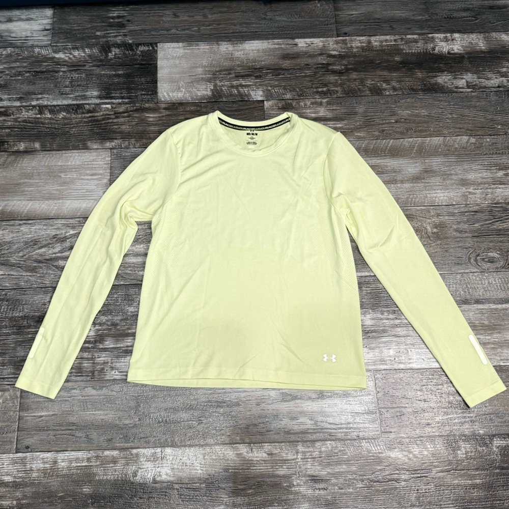 Under Armour Women's Yellow Long Sleeve Tee Size Medium